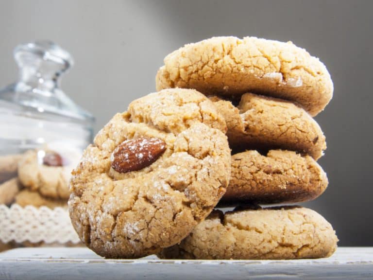 spanish-almond-cookies-completely-keto